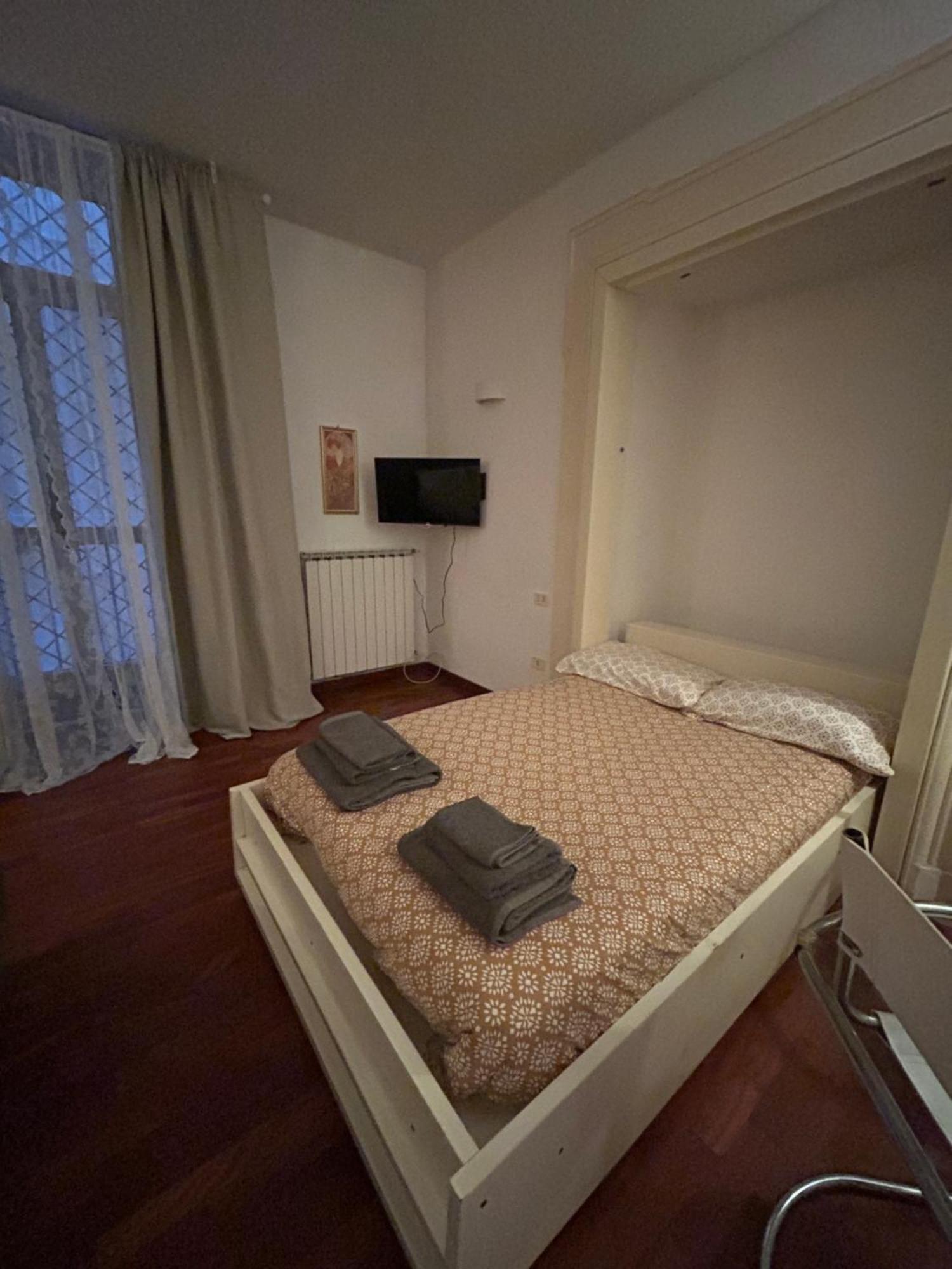 Anni Apartment Chiaia Napoli Eksteriør bilde